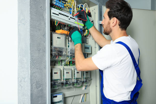 Best Commercial Electrician Services  in Salem Lakes, WI
