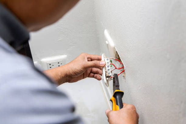 Best Licensed Electrician  in Salem Lakes, WI